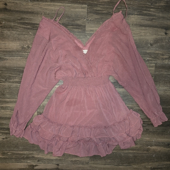 Altar’d State Dusty Rose Swiss Dot Romper Small Ruffle Smocked Waist - Picture 5 of 6